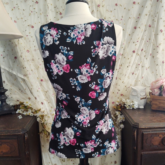 WHBM Layered Look Floral Tank - Picture 3 of 7